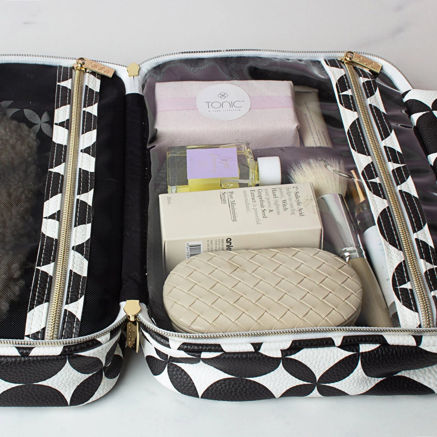 Tonic Iconic Hanging Cosmetic Bag