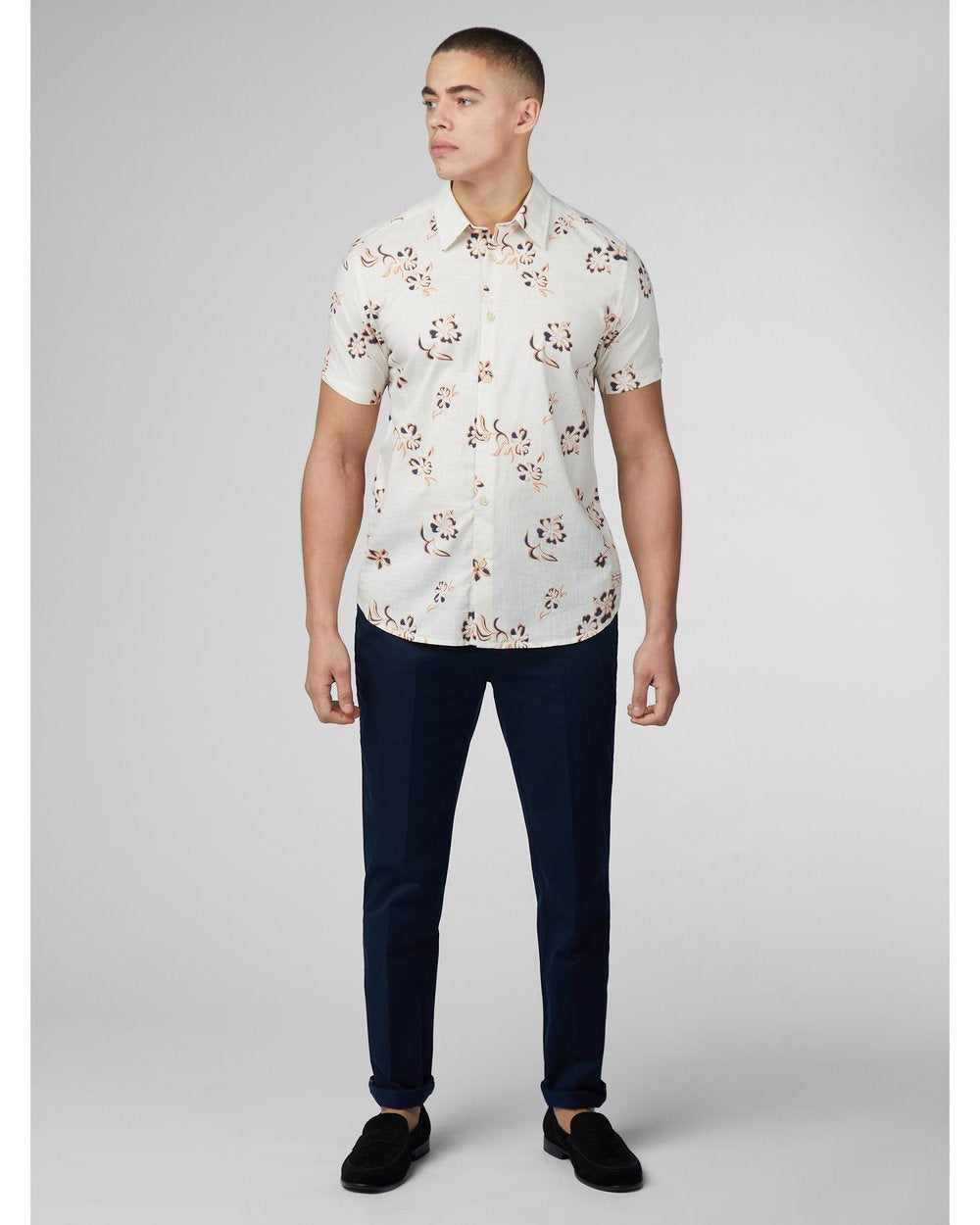 Ben Sherman Linear Floral Print S/S Shirt 015