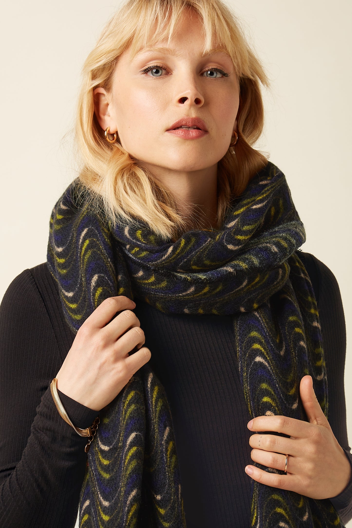 King Louis Scarf