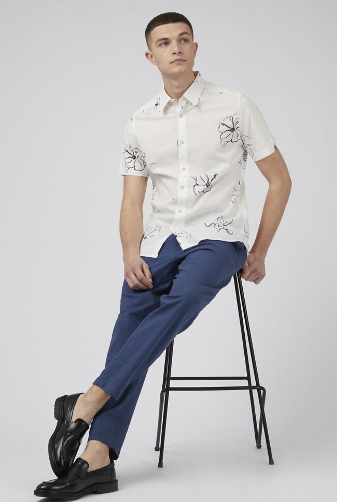 Ben Sherman S/S Linear Floral Shirt 002