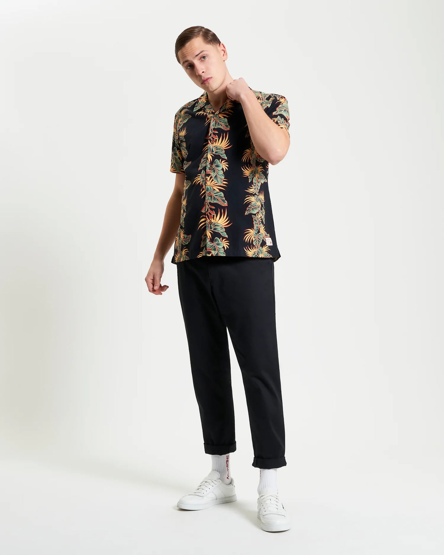 Ben Sherman B1012442 Botanical Leaf Print - Urban Depot Leederville