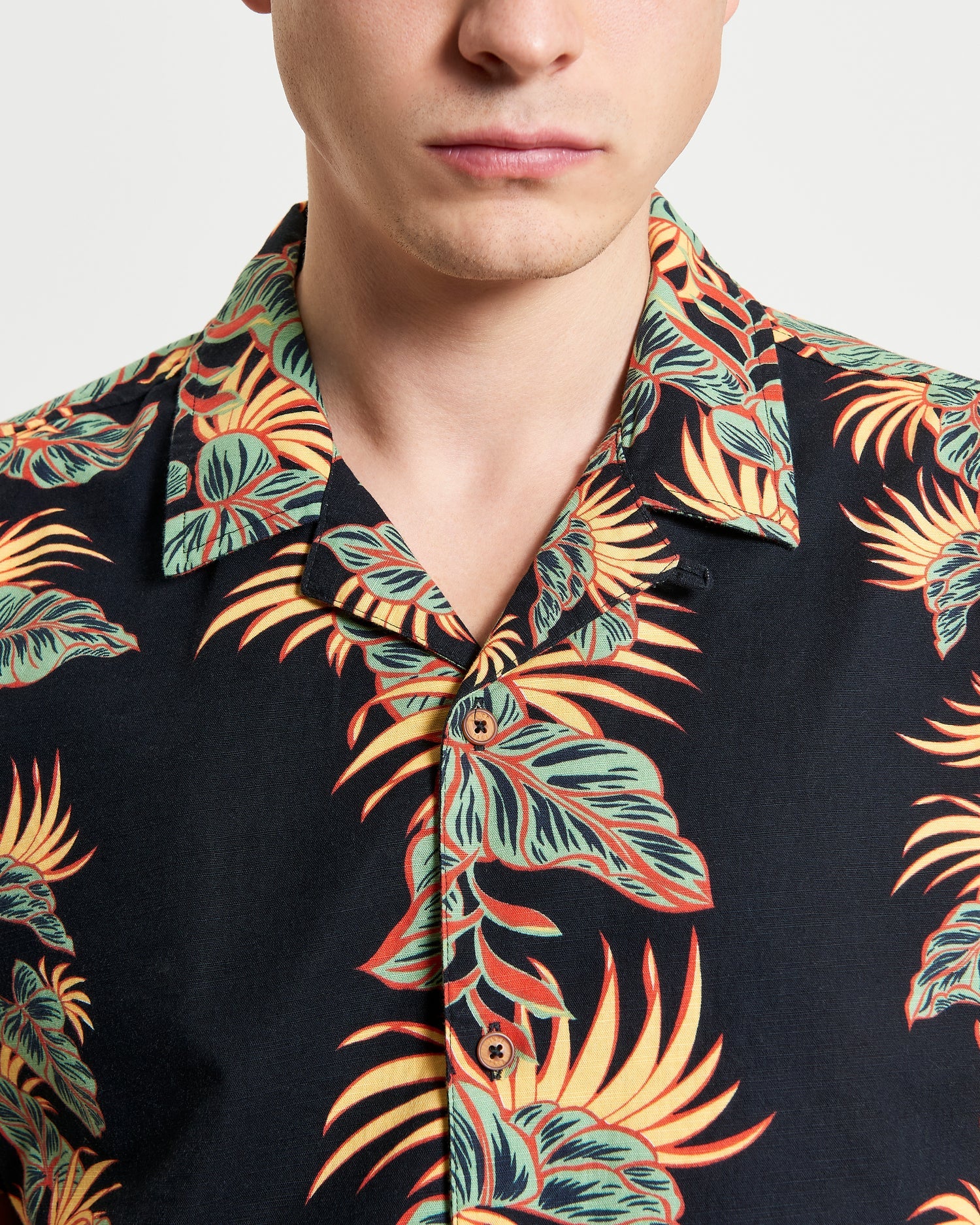 Ben Sherman B1012442 Botanical Leaf Print - Urban Depot Leederville