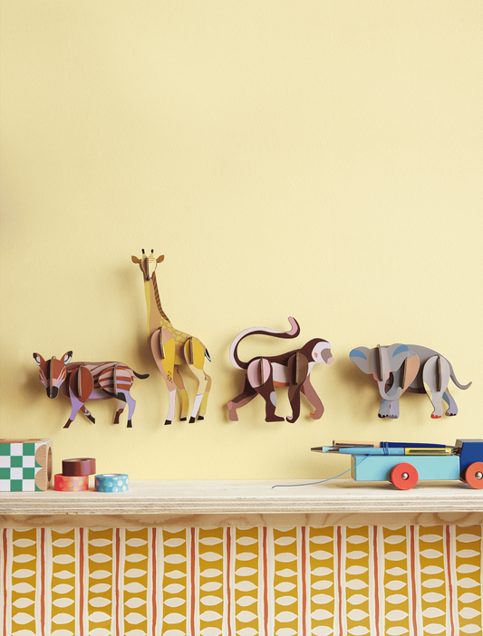 Studio Roof Wall Art Jungle Animals: Giraffe
