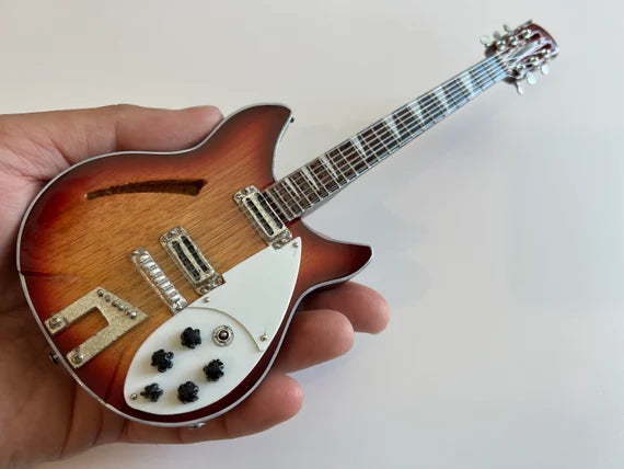 Axe Heaven George Harrison sunburst 12-string